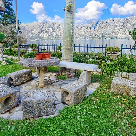 Apartments Ivanovic Kotor Exteriör bild