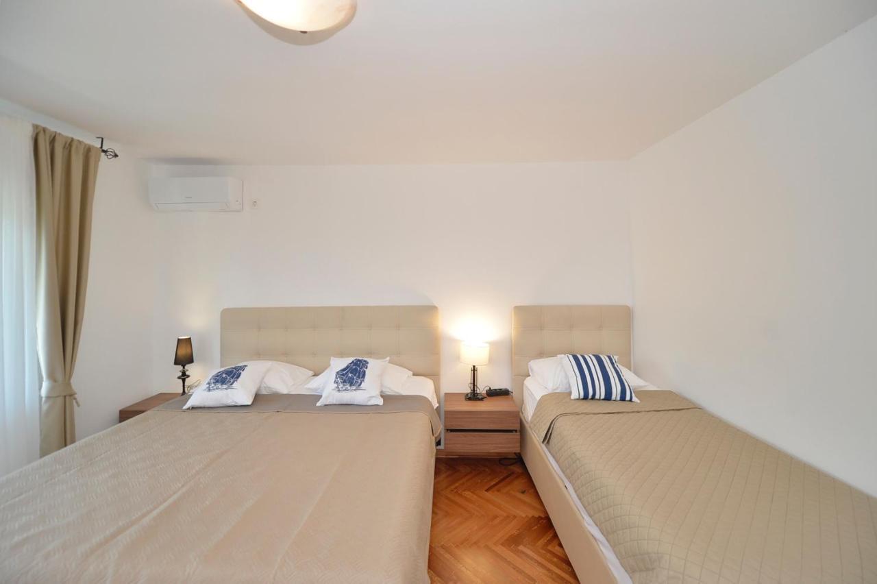 Apartments Ivanovic Kotor Exteriör bild