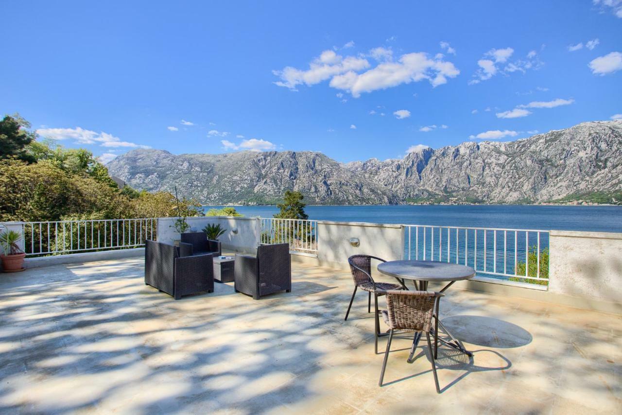 Apartments Ivanovic Kotor Exteriör bild