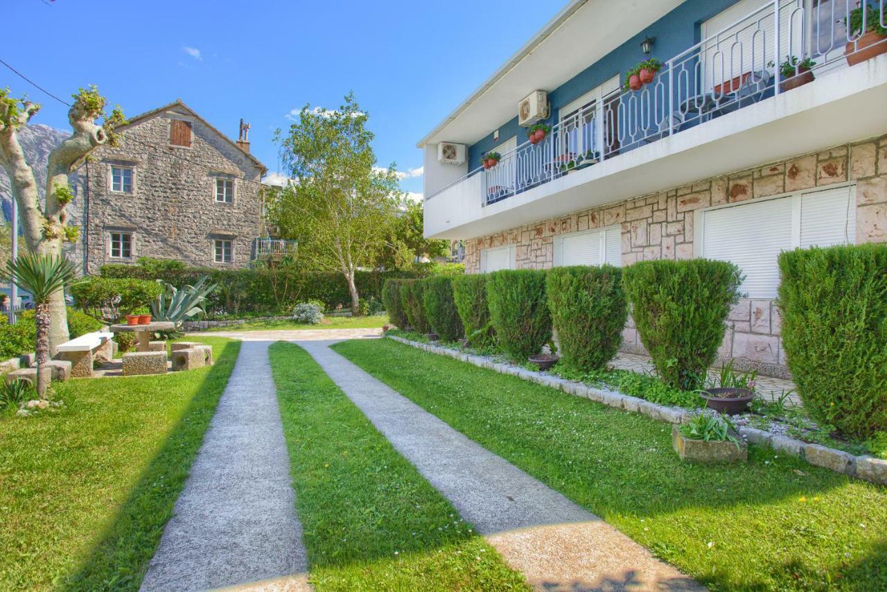 Apartments Ivanovic Kotor Exteriör bild