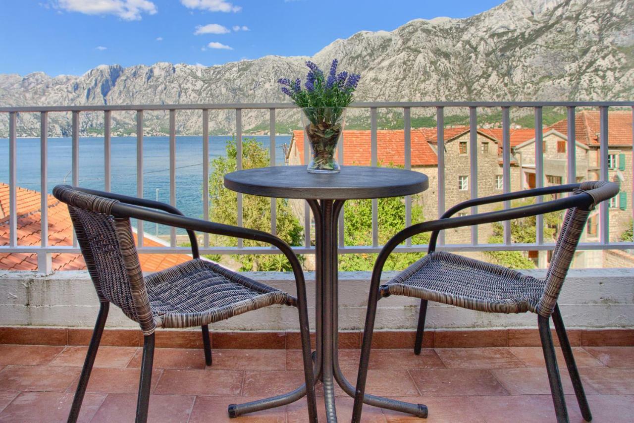 Apartments Ivanovic Kotor Exteriör bild